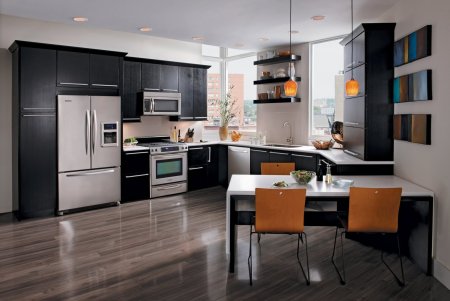 Современный кухонный интерьер