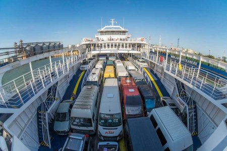 Переправа Керчь паром