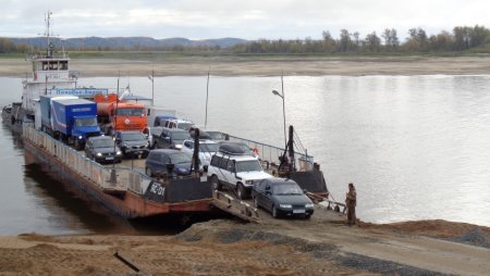 Паромная переправа Салехард Приобье