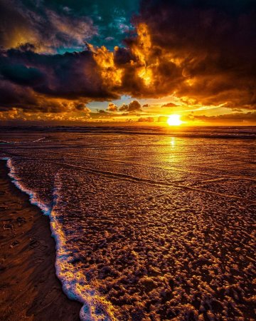 Закат на море