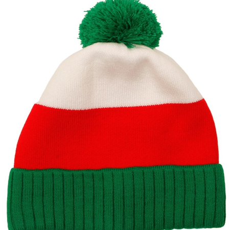 Шапка на белом фоне