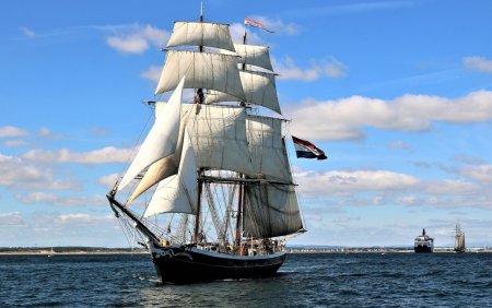 Каравелла Бригантина Фрегат