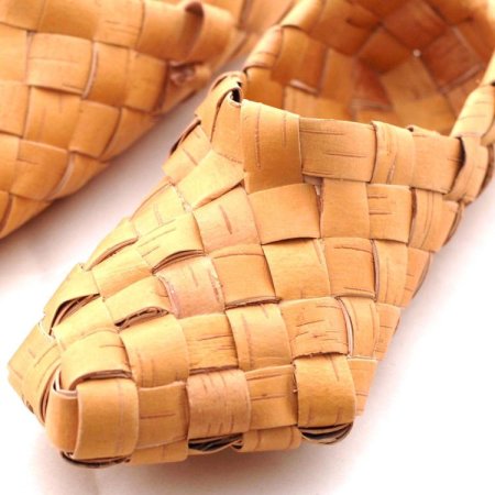 Лапти из бересты и лыка