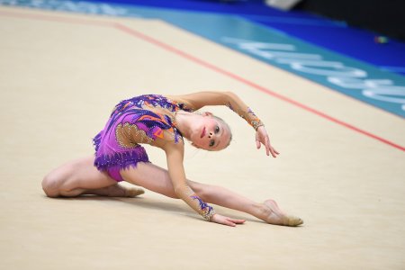 Лаура Диамбекова гимнастика