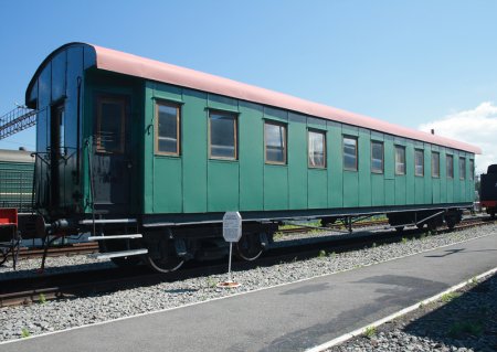 Пассажирский вагон 61-4440