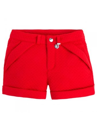 Красные шорты