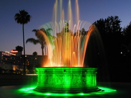 Фонтан на Лос Леоне на мирвмера
