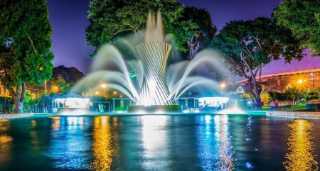 Фонтан в Портленде штат Орегон США