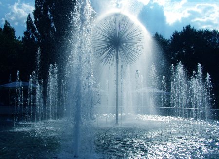 Фонтан красиво