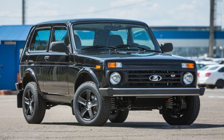 Lada (ВАЗ) 4x4 (2121) черная