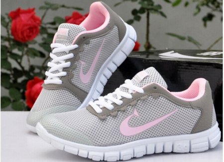 Кроссовки женские