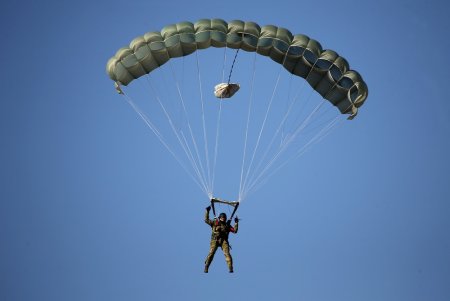 Парашютная система д-14 "Шелест"