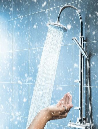 Душ с водой