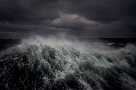 «Шторм на черном море». Ацвазовский