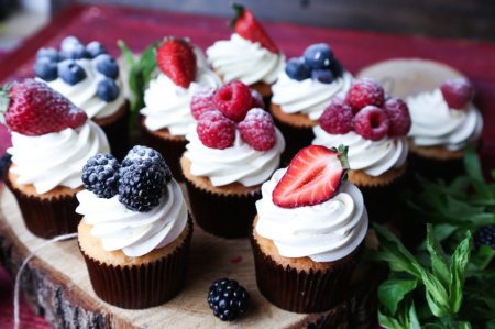 Красивые пирожные