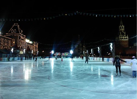 Каток на улице