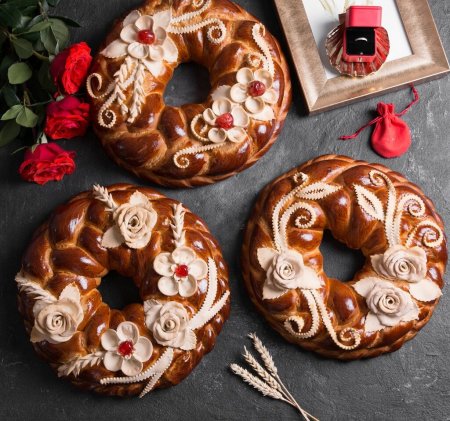 Калач праздничный