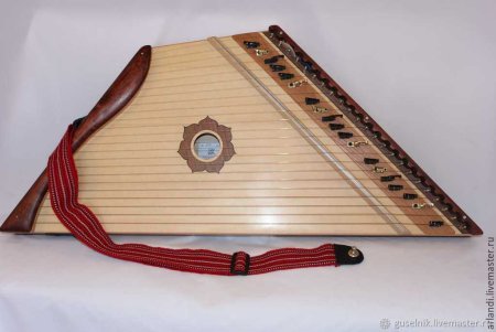 Гусли звончатые крыловидные