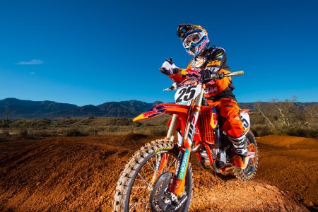 Езда на кроссе КТМ