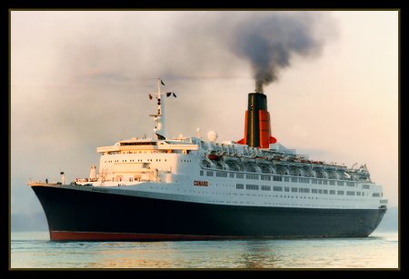 Пароход в море