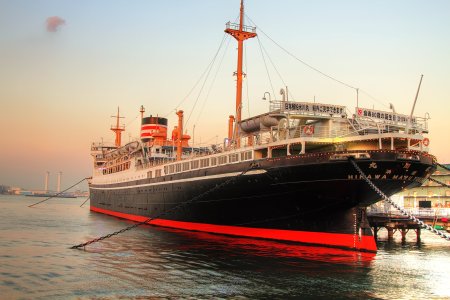 Корабль пароход