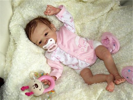 Рей Борн кукла