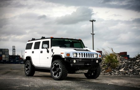 Hummer h3 White