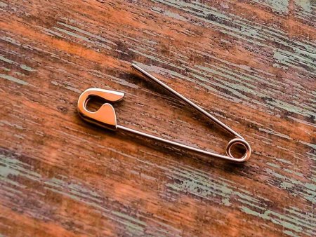 Булавка от порчи и глаза