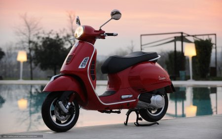Vespa GTS 125