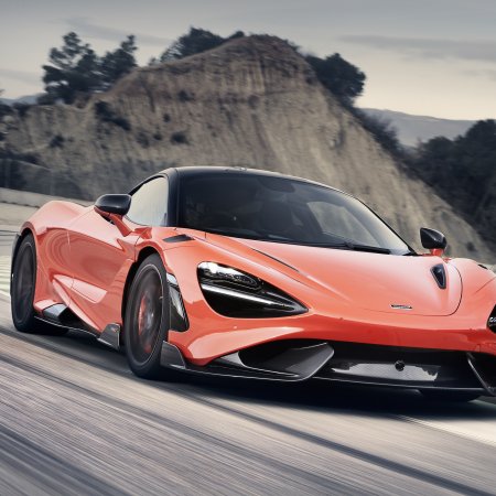 Макларен 765lt