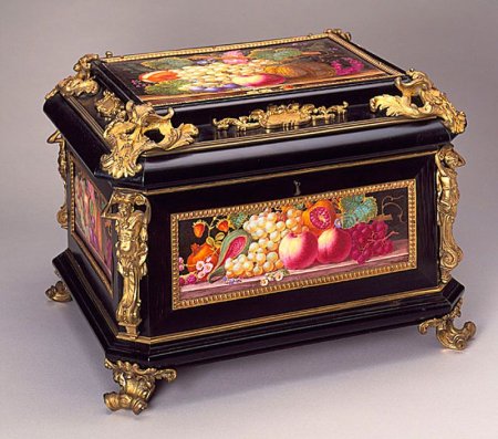 Табакерка шкатулка ларец