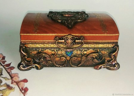 Шкатулка сундук золотой ларец