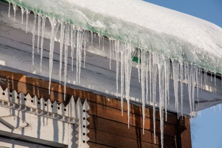 Весна сосульки