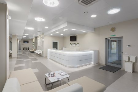 Современный медицинский центр