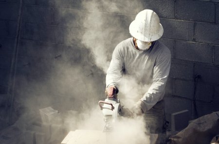 Повышенная запыленность и загазованность воздуха рабочей зоны