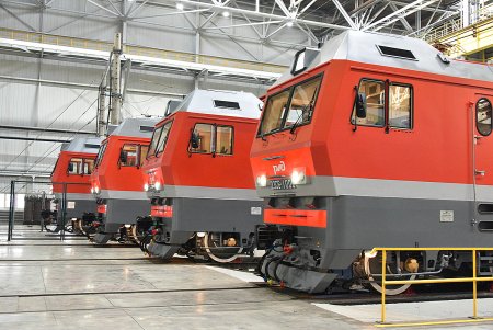 Локомотив Синара 2эс6