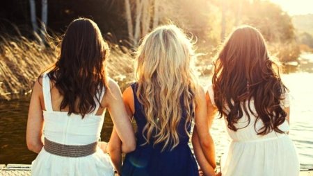Три подруги