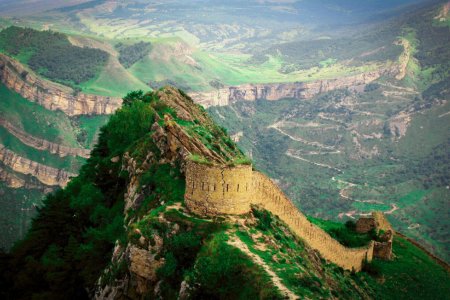 Гунибская крепость в Дагестане