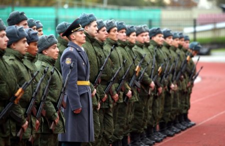 Строй солдат