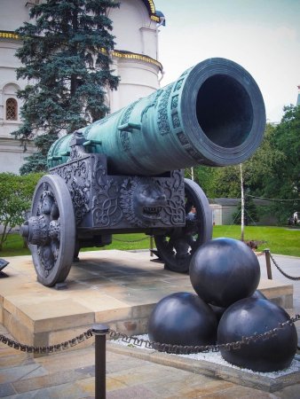 Царь пушка Чохов 1586 г