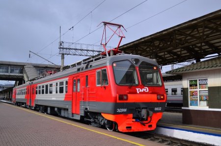 Электропоезд эд9м орёл