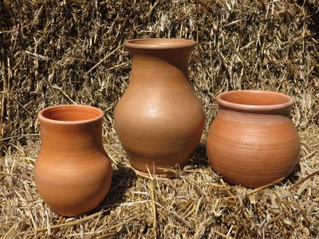 Глиняный сосуд