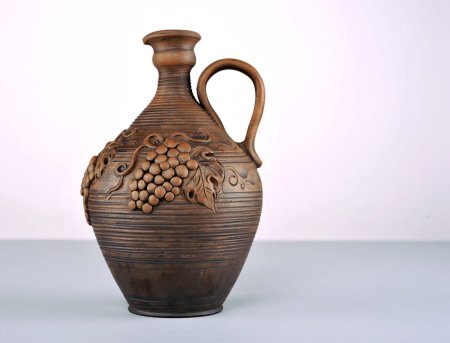 Керамический кувшин