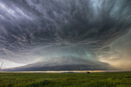 Буря смерч шторм Торнадо