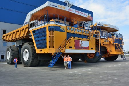 БЕЛАЗ-75710 450 тонн