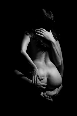 Эротические девушки в полумраке