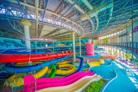 Самый большой аквапарк в Москве