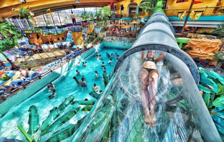 Крытый аквапарк Кельн