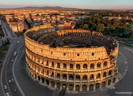 Колизей в Риме