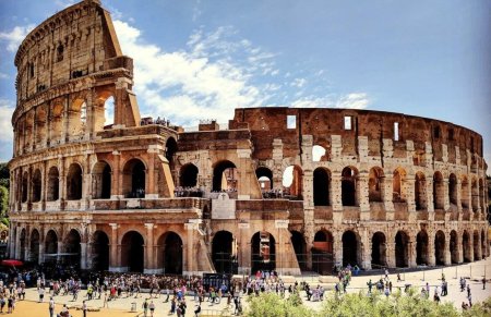 Римский амфитеатр Колизей